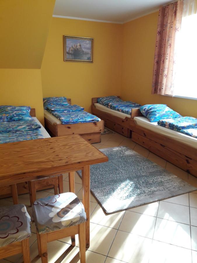 U Wikinga Hotell Zastan Eksteriør bilde